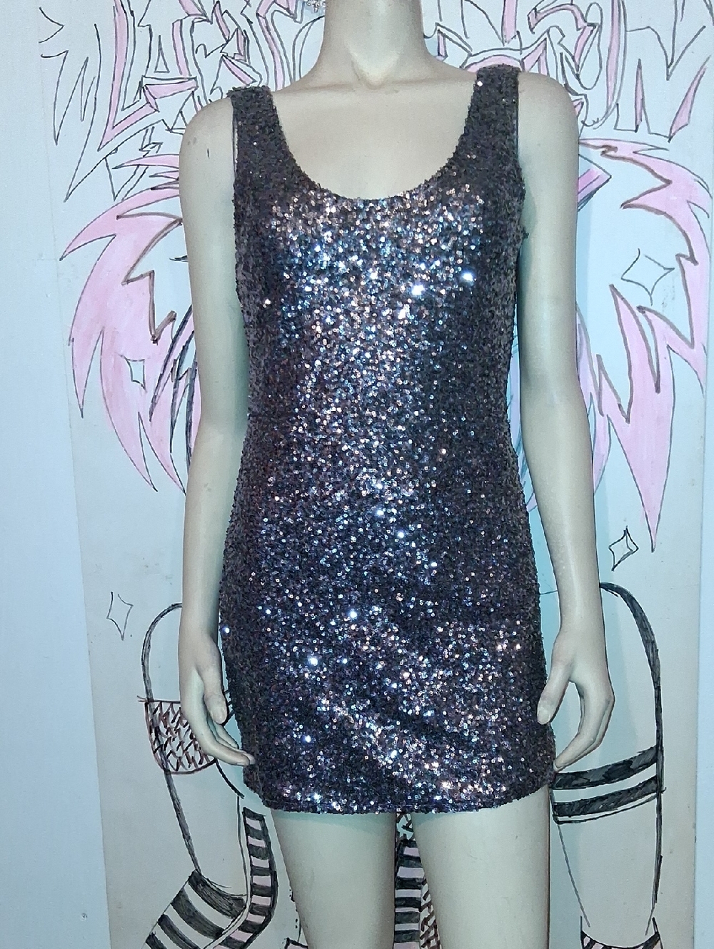 Alythea Metallic Sequin Scoop Neck Mini Dress - Gray with Silver Sparkle